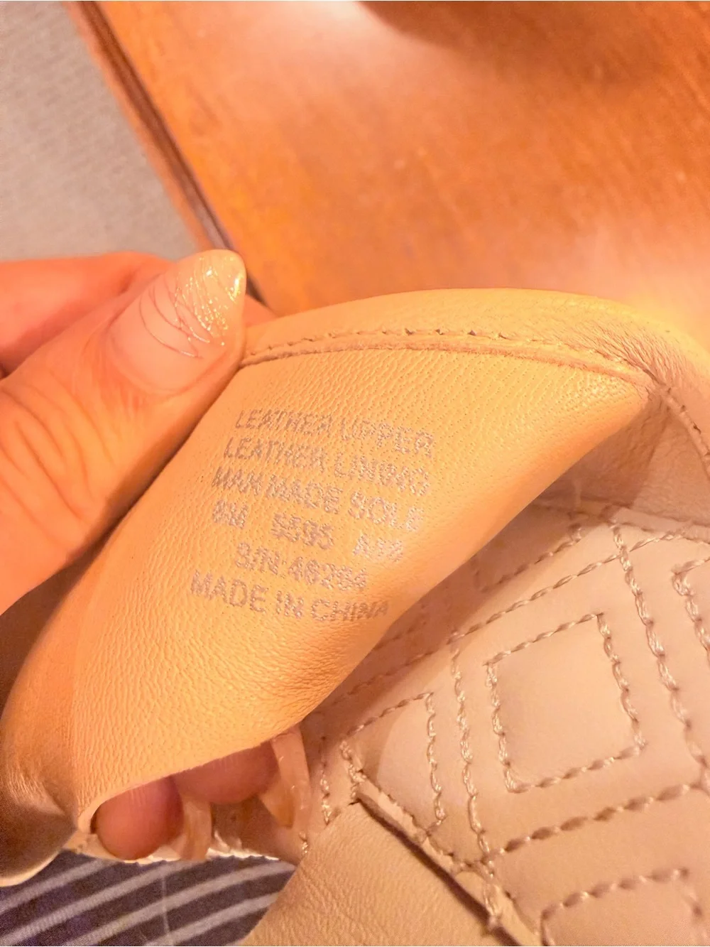 Tory Burch Fleming White Cream Quilted Leather Thong Sandals Logo Size 6